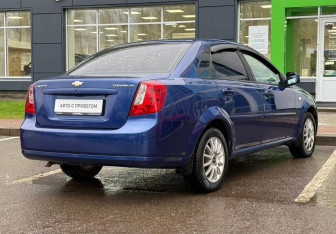 Подержанный автомобиль Chevrolet Lacetti Sedan 2011 года (5 фото)