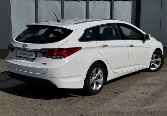 Подержанный автомобиль Hyundai i40 Wagon 2013 года (6 фото)