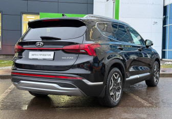 Подержанный автомобиль Hyundai Santa Fe 2021 года (5 фото)