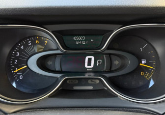 Подержанный автомобиль Renault Kaptur 2016 года (12 фото)