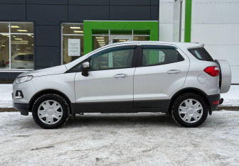 Подержанный автомобиль Ford EcoSport 2016 года (8 фото)