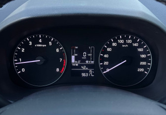 Подержанный автомобиль Hyundai Creta 2017 года (13 фото)