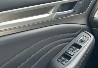 Подержанный автомобиль Haval F7 2020 года (15 фото)