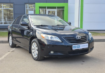 Подержанный автомобиль Toyota Camry Sedan 2006 года (3 фото)
