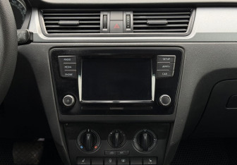 Подержанный автомобиль Skoda Rapid Liftback 2019 года (13 фото)