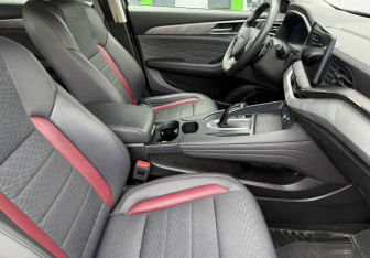 Подержанный автомобиль Haval F7x 2023 года (10 фото)
