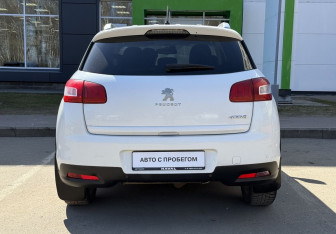 Подержанный автомобиль Peugeot 4008 2012 года (6 фото)