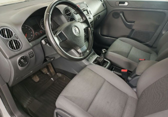 Подержанный автомобиль Volkswagen Golf Plus 2008 года (7 фото)