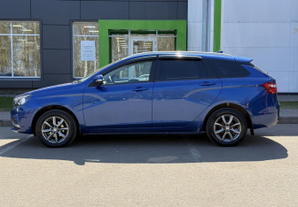 Подержанный автомобиль LADA (ВАЗ) Vesta Wagon 2021 года (8 фото)