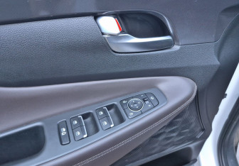 Подержанный автомобиль Hyundai Santa Fe 2020 года (18 фото)