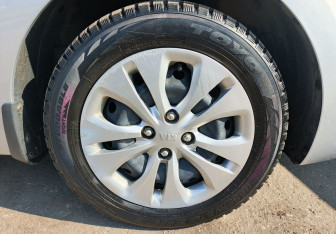 Подержанный автомобиль Kia Rio Sedan 2017 года (9 фото)