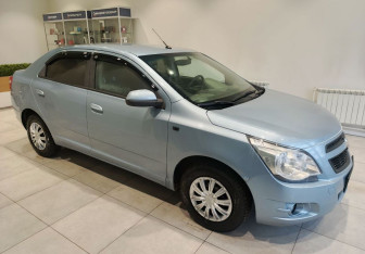 Подержанный автомобиль Chevrolet Cobalt Sedan 2013 года (5 фото)