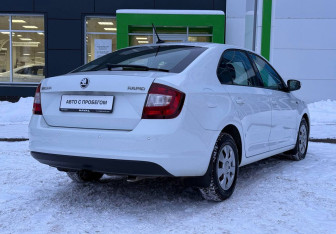 Подержанный автомобиль Skoda Rapid Liftback 2018 года (5 фото)