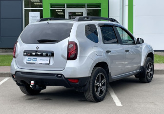 Подержанный автомобиль Renault Duster 2021 года (5 фото)
