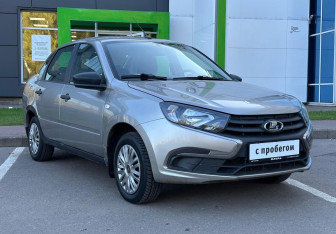 Подержанный автомобиль LADA (ВАЗ) Granta Sedan 2021 года (3 фото)