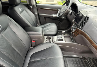 Подержанный автомобиль Hyundai Santa Fe 2012 года (9 фото)