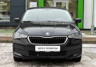 Подержанный автомобиль Skoda Rapid Liftback 2022 года (2 фото)