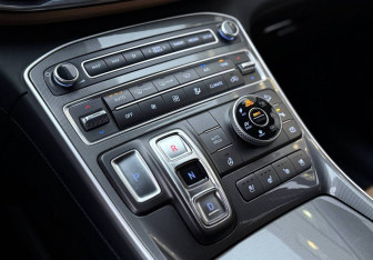 Подержанный автомобиль Hyundai Santa Fe 2021 года (15 фото)