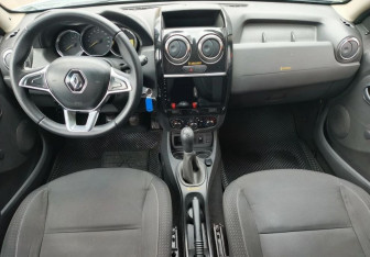 Подержанный автомобиль Renault Duster 2019 года (10 фото)