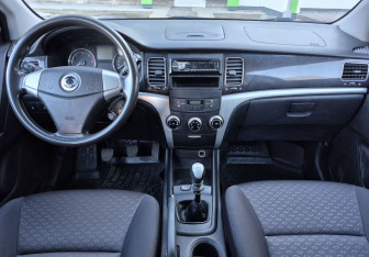 Подержанный автомобиль SsangYong Actyon 2013 года (10 фото)