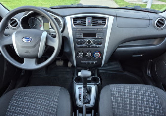 Подержанный автомобиль Datsun mi-DO 2016 года (9 фото)