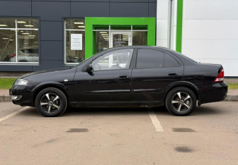 Подержанный автомобиль Nissan Almera Classic 2011 года (8 фото)