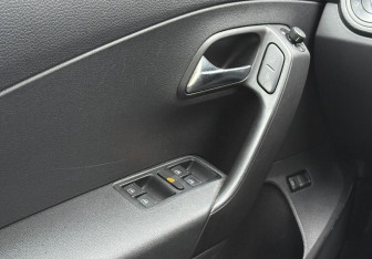 Подержанный автомобиль Volkswagen Polo Sedan 2018 года (16 фото)