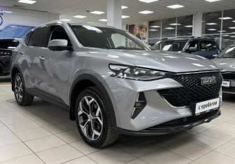 Подержанный автомобиль Haval F7 2022 года (3 фото)