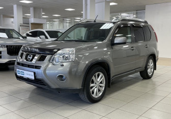 Подержанный автомобиль Nissan X-Trail 2012 года (1 фото)