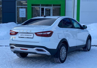Подержанный автомобиль LADA (ВАЗ) Vesta Sedan 2024 года (4 фото)