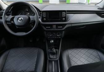 Подержанный автомобиль Skoda Rapid Liftback 2021 года (11 фото)