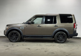 Подержанный автомобиль Land Rover Discovery 2010 года (8 фото)