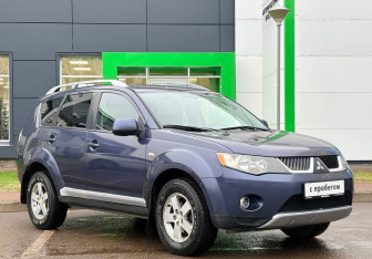 Подержанный автомобиль Mitsubishi Outlander 2007 года (3 фото)