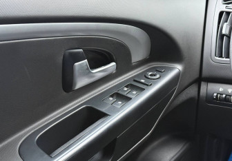 Подержанный автомобиль Kia Ceed Wagon 2010 года (15 фото)