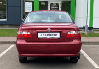 Подержанный автомобиль Fiat Albea 2011 года (6 фото)