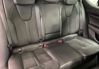 Подержанный автомобиль Skoda Octavia Liftback 2020 года (10 фото)