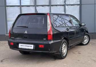 Подержанный автомобиль Mitsubishi Lancer Wagon 2007 года (6 фото)
