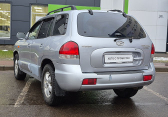 Подержанный автомобиль Hyundai Santa Fe 2008 года (7 фото)