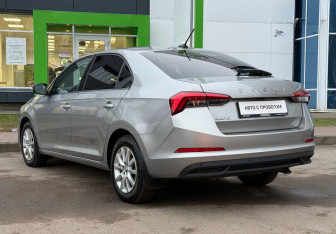Подержанный автомобиль Skoda Rapid Liftback 2020 года (7 фото)