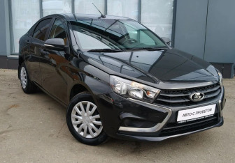 Подержанный автомобиль LADA (ВАЗ) Vesta Sedan 2019 года (3 фото)