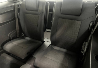 Подержанный автомобиль Opel Zafira Compactvan 2011 года (13 фото)