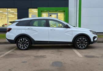 Подержанный автомобиль LADA (ВАЗ) Vesta Wagon 2024 года (4 фото)