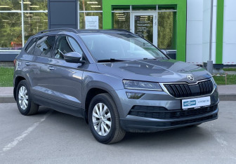 Подержанный автомобиль Skoda Karoq 2020 года (3 фото)
