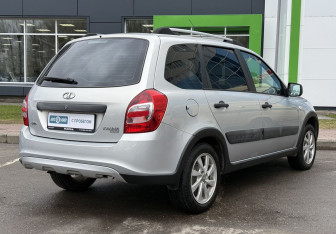 Подержанный автомобиль LADA (ВАЗ) Kalina Wagon 2017 года (5 фото)