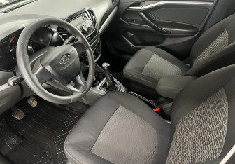 Подержанный автомобиль LADA (ВАЗ) Vesta Sedan 2021 года (9 фото)