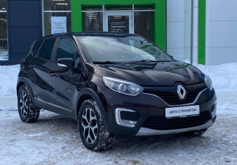 Подержанный автомобиль Renault Kaptur 2017 года (3 фото)
