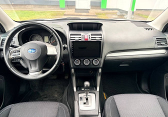 Подержанный автомобиль Subaru Forester Suv 2013 года (11 фото)