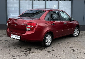 Подержанный автомобиль LADA (ВАЗ) Granta Sedan 2017 года (6 фото)