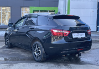 Подержанный автомобиль LADA (ВАЗ) Vesta Wagon 2019 года (7 фото)