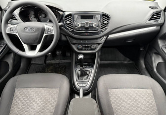 Подержанный автомобиль LADA (ВАЗ) Vesta Sedan 2018 года (11 фото)